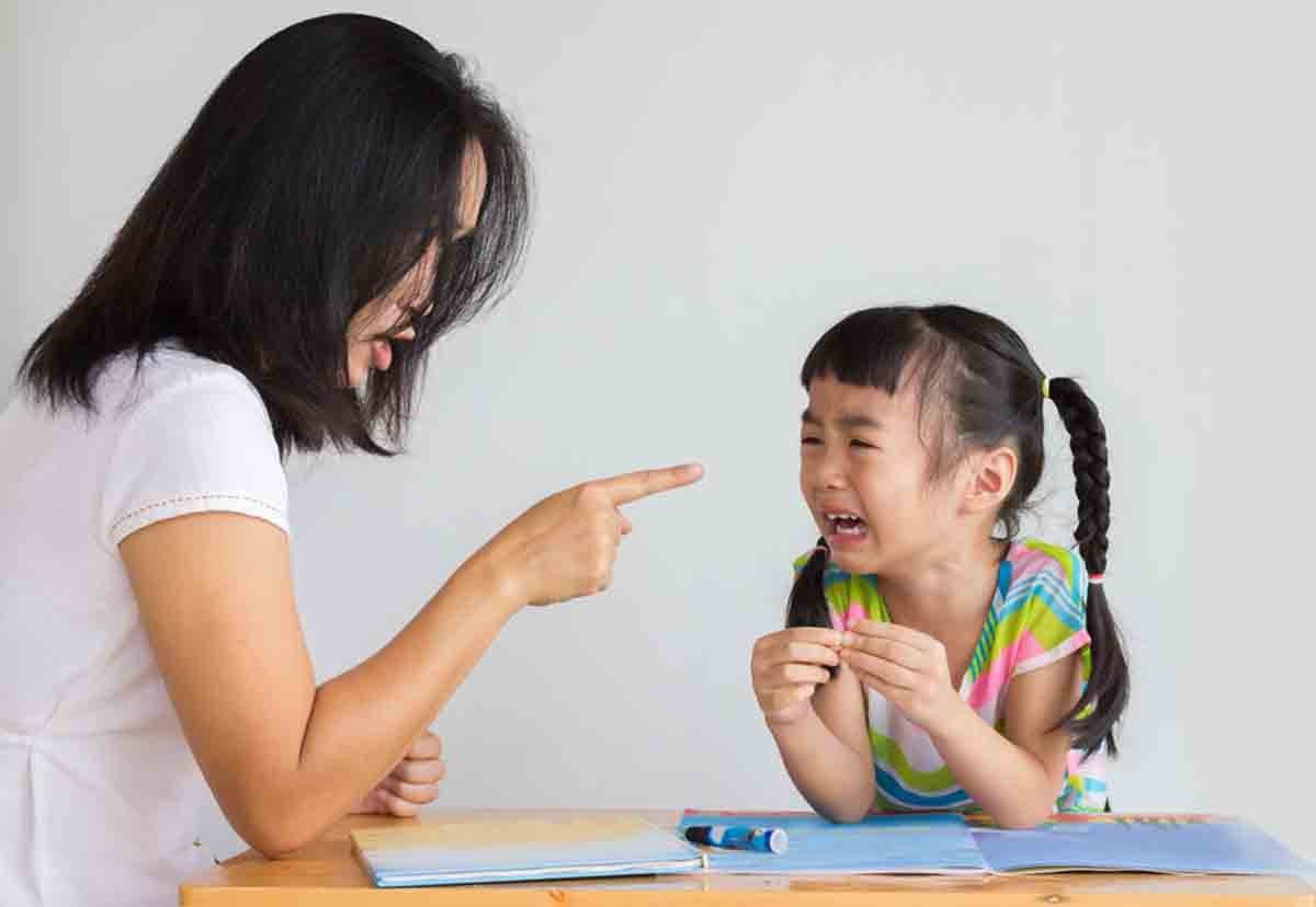 Stress vì bố mẹ