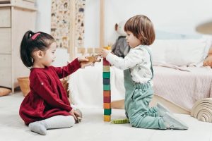 Cách dạy trẻ 2 tuổi bướng bỉnh