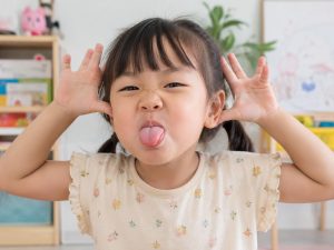 Cách dạy trẻ 5 tuổi bướng bỉnh