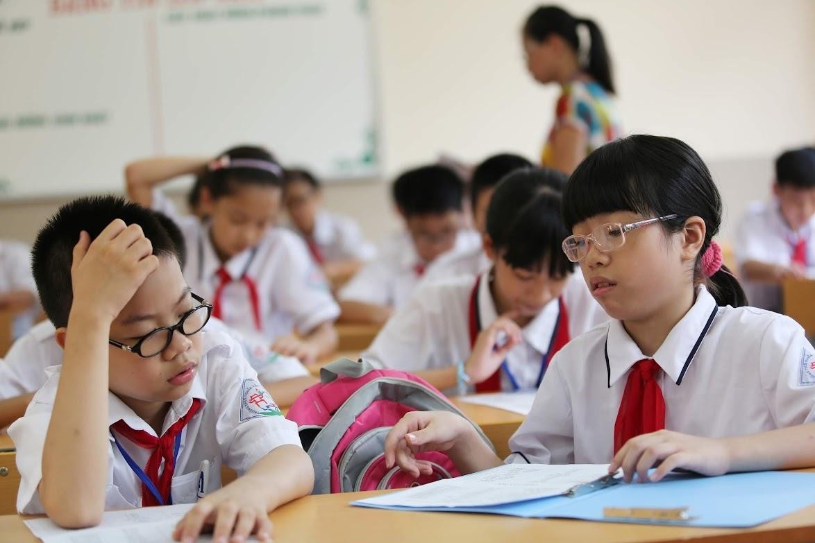 Cách dạy trẻ 13 tuổi bướng bỉnh