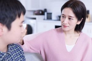 Cách dạy trẻ 13 tuổi bướng bỉnh